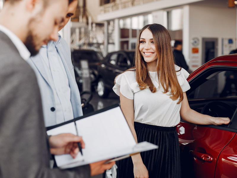 Autokaufberater berät unabhängig, neutral und fair beim Autokauf